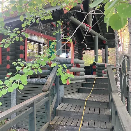 Axe Apartment Hurissalo